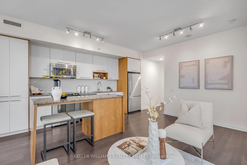 3105 - 5 Valhalla Inn Rd, Toronto, M9B 0B1 | Image 2