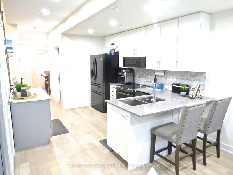 70 William Duncan Rd, Toronto, M3K 0C5 | Image 2