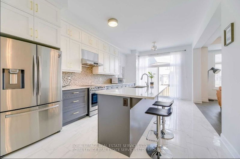 home for lease on 1523 Varelas Passage