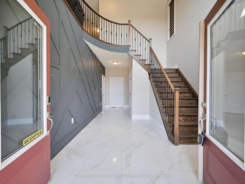 12 Junior Rd, Brampton, L7A 5J4 | Image 2