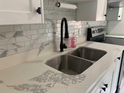 Townhouse leased at 30-16 Rexdale Boulevard, Toronto, Ontario, M9W 5Z3 - Rexdale-Kipling - MLS: W8212610