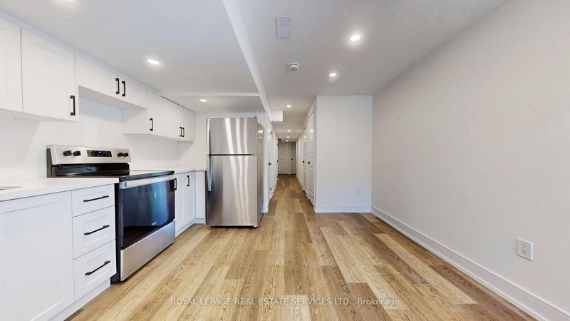 Lower - 208 Mcroberts Ave, Toronto, M6E 4S8 | Image 3