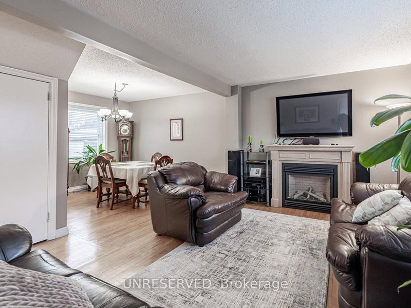 49 Mccaul St, Brampton, L6V 1J1 | Image 3