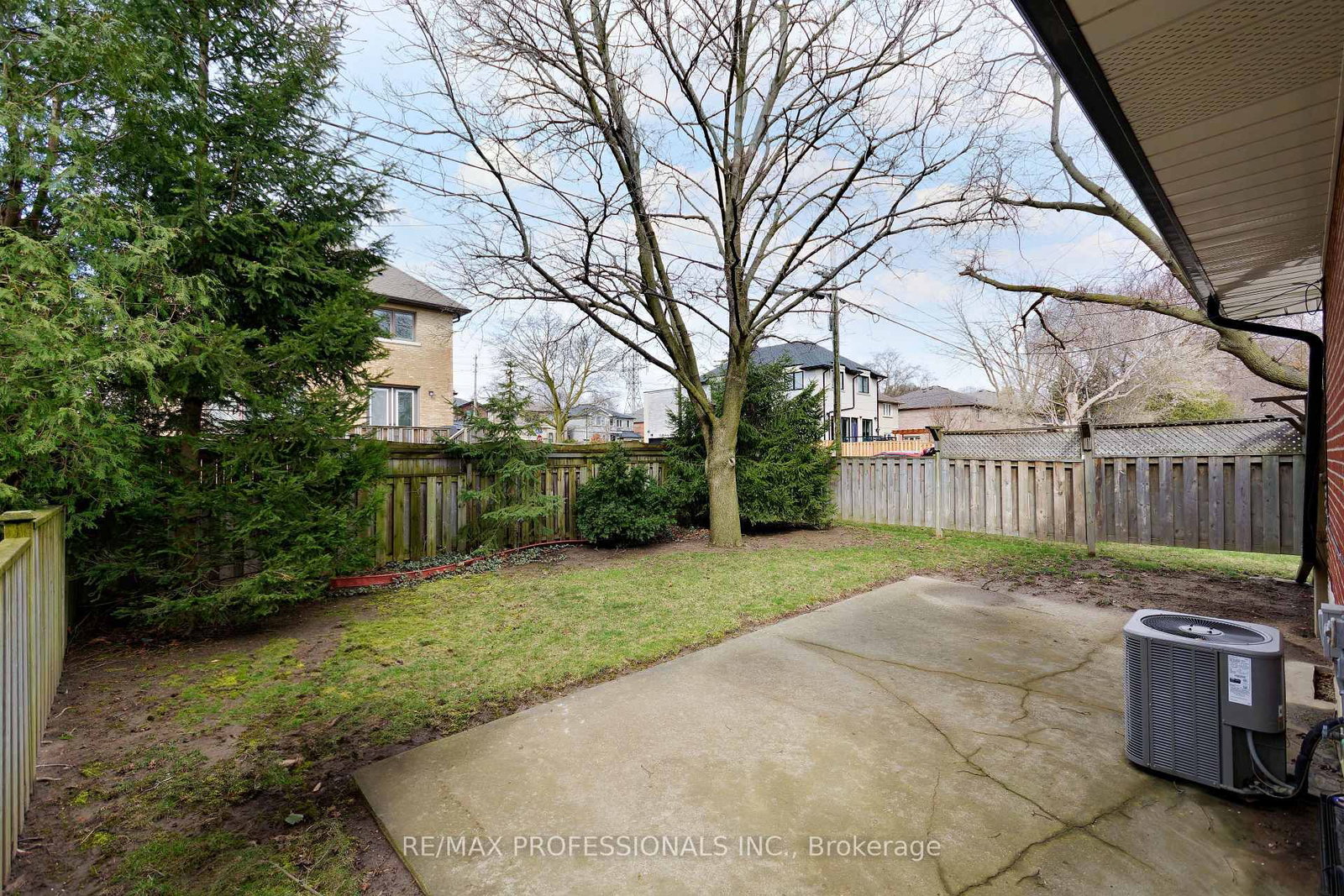 Listing Image 32