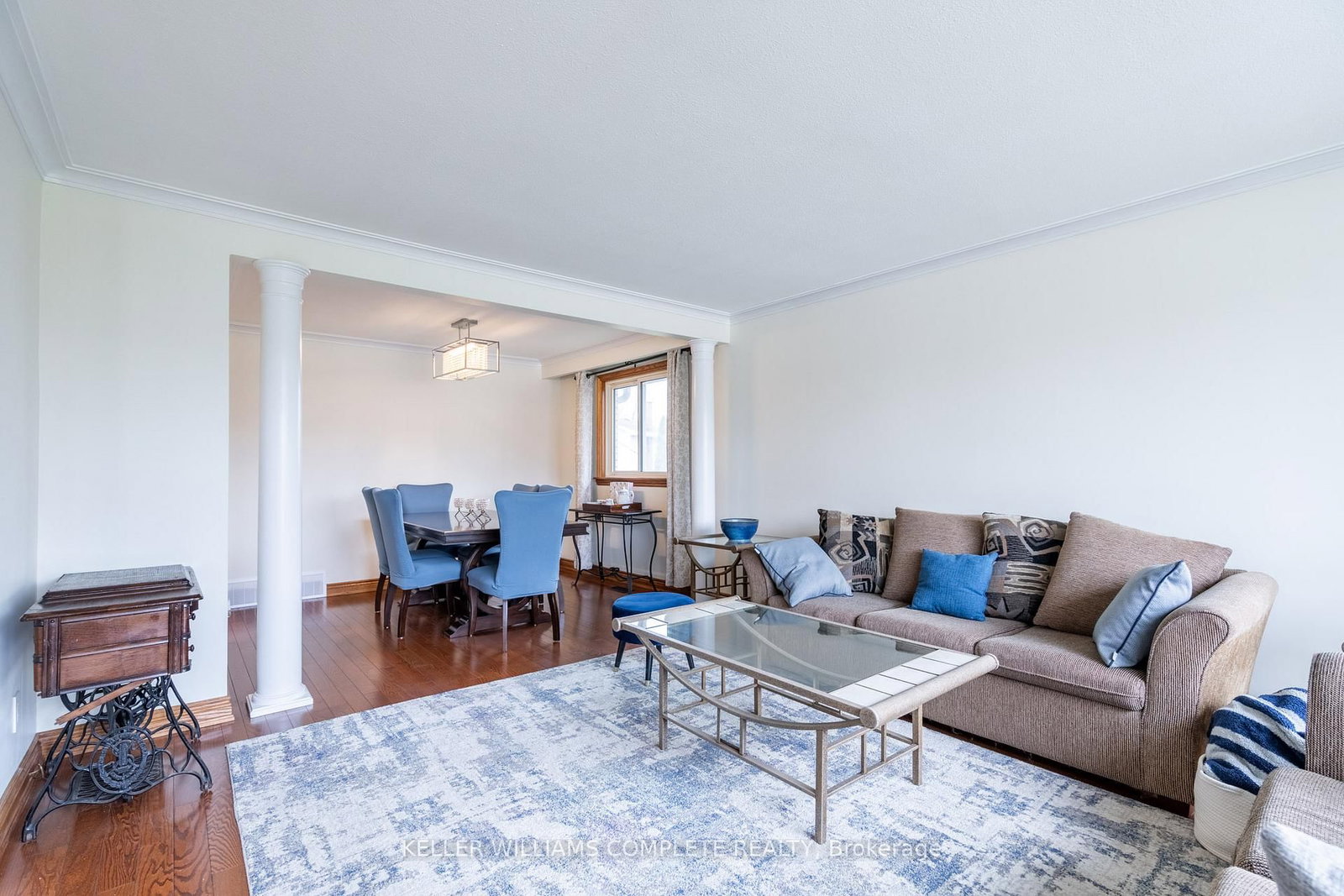 Listing Image 7