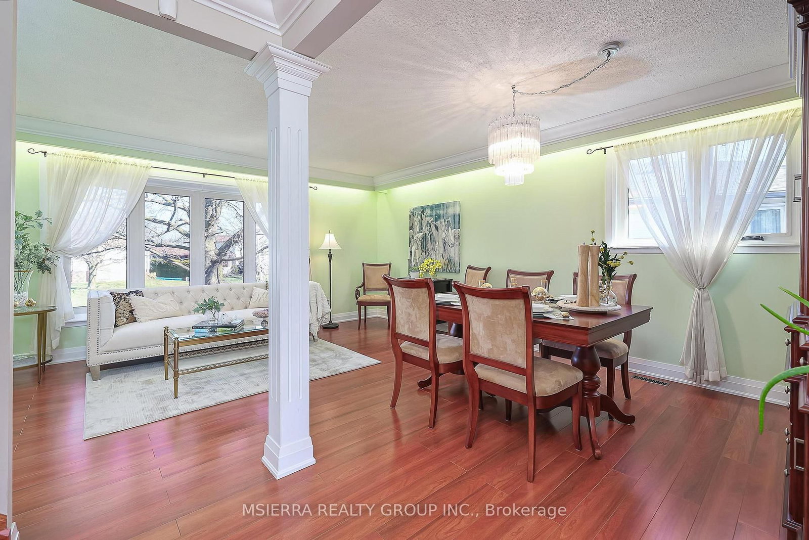 Listing Image 5