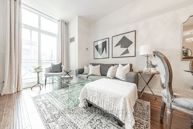 home for lease on 121-2 Eva Road