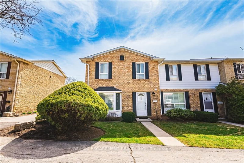 home for sale on 92-5475 Lakeshore Road