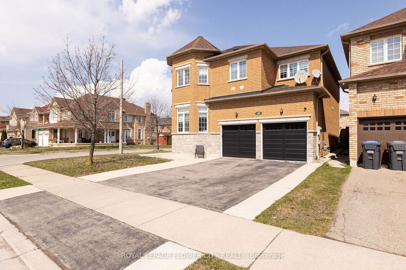 39 Charger Lane  Brampton, L7A 3C3 | Image 1