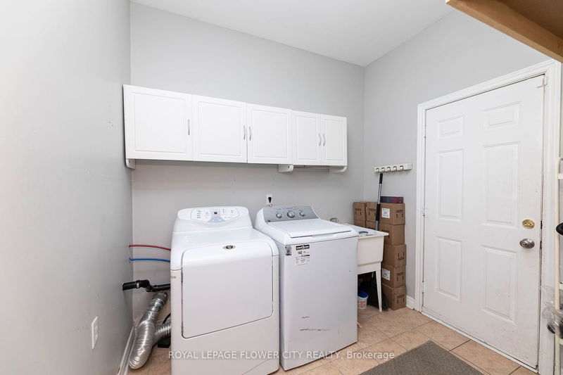 39 Charger Lane  Brampton, L7A 3C3 | Image 18