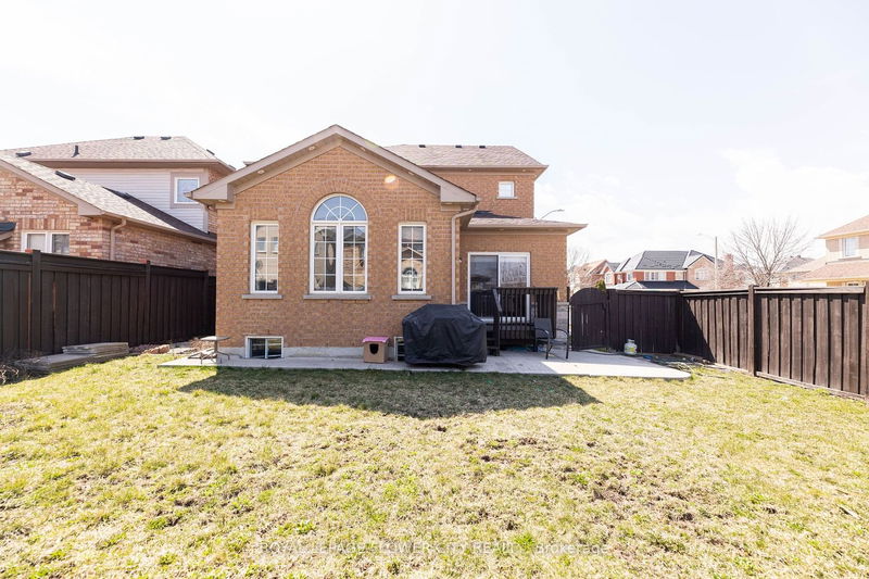 39 Charger Lane  Brampton, L7A 3C3 | Image 35