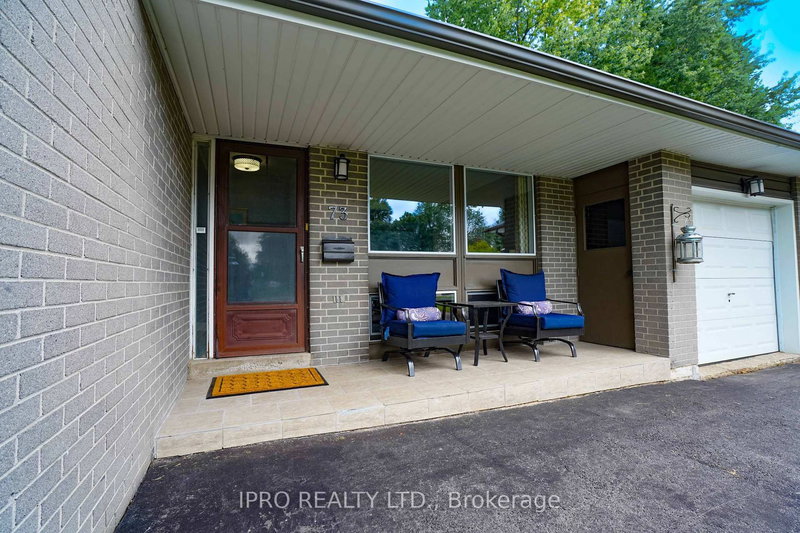 73 Elizabeth Dr, Halton Hills, L7J 1B4 | Image 3