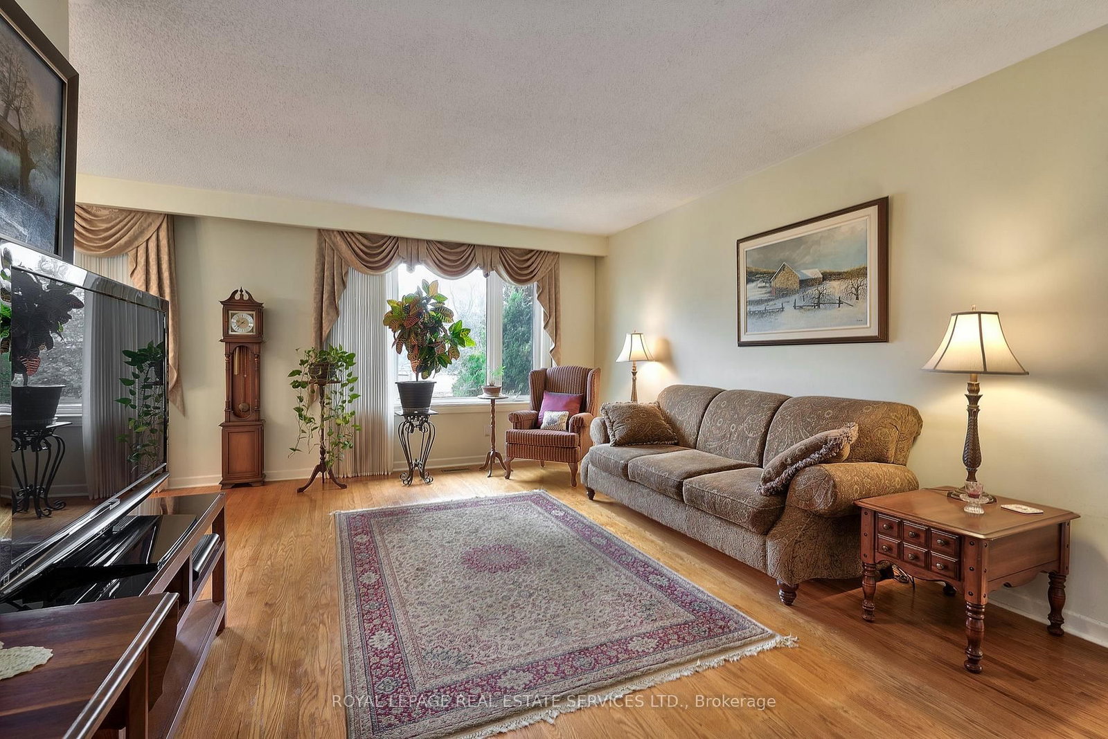 Listing Image 7