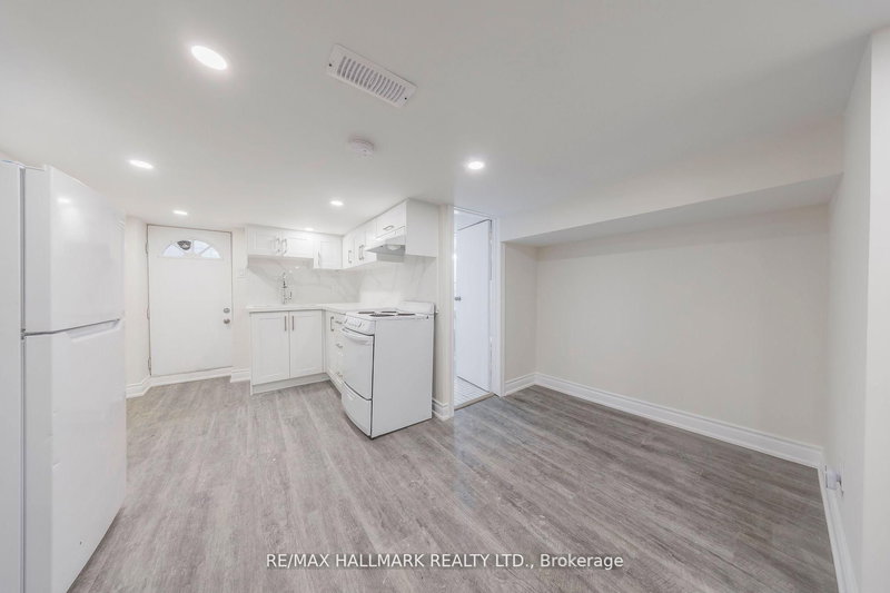 Bsmt - 185 Laughton Ave, Toronto, M6N 2X6 | Image 3
