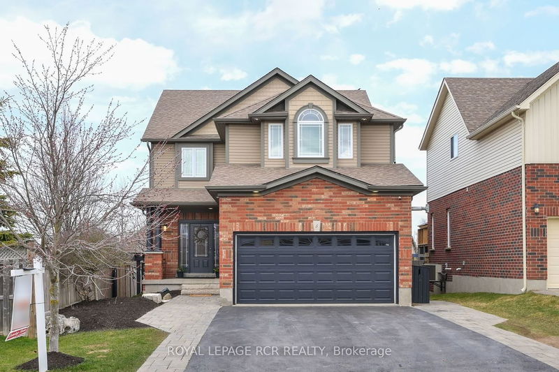 home for sale on 5 Dinnick Crescent