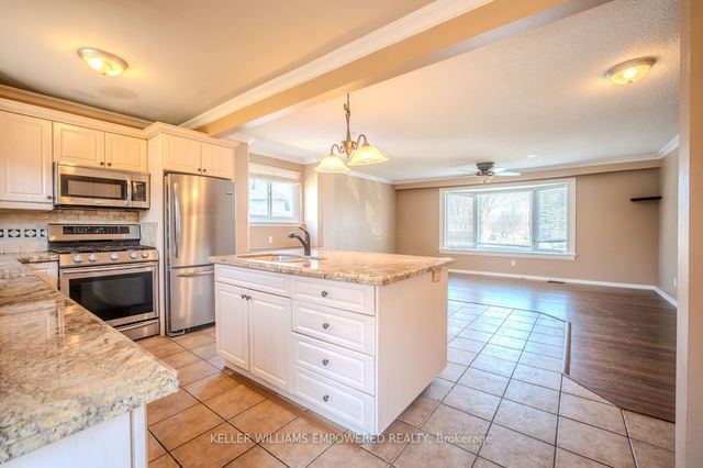 24 Governor Grove Crescent
