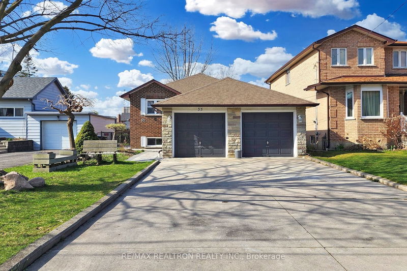 home for lease on Bsmt-35 Old Burnhamthorpe Road