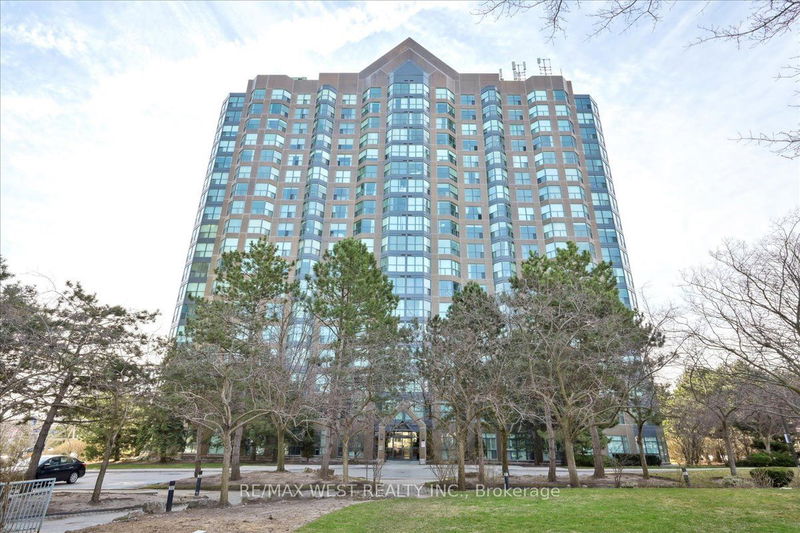 home for sale on 1104-2177 Burnhamthorpe Road W