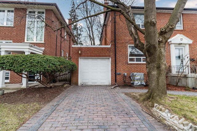 17 Wadsworth Boulevard