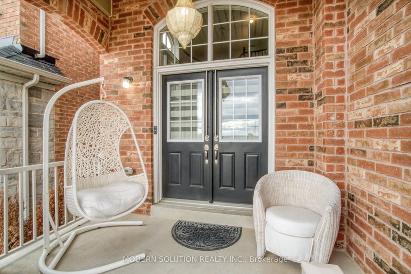 552 Bessborough Dr, Milton, L9T 8P5 | Image 3