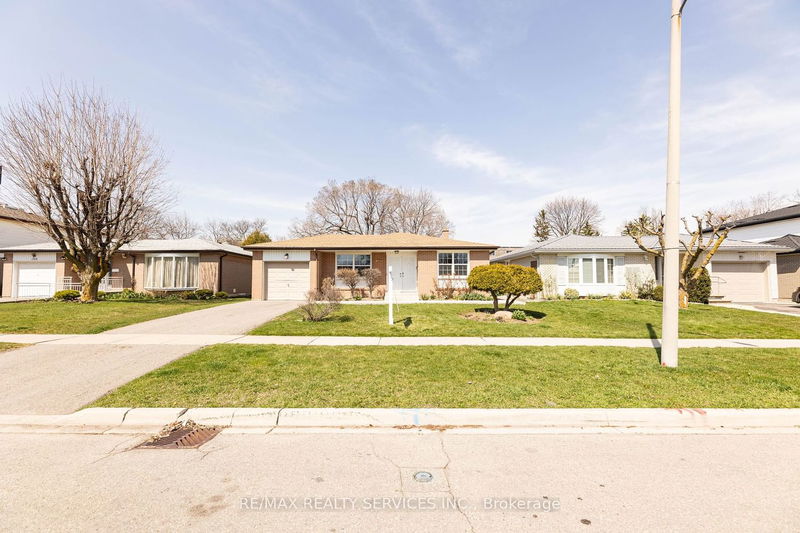 home for sale on 104 Brookland Drive