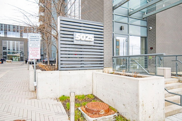 #1802 - 5025 Four Springs Avenue