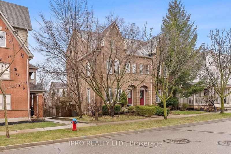 118 Gatwick Dr, Oakville, L6H 6V3 | Image 2