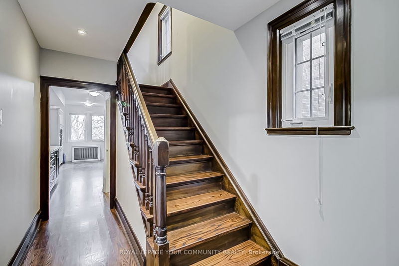 236 Ellis Ave  Toronto, M6S 2X2 | Image 9