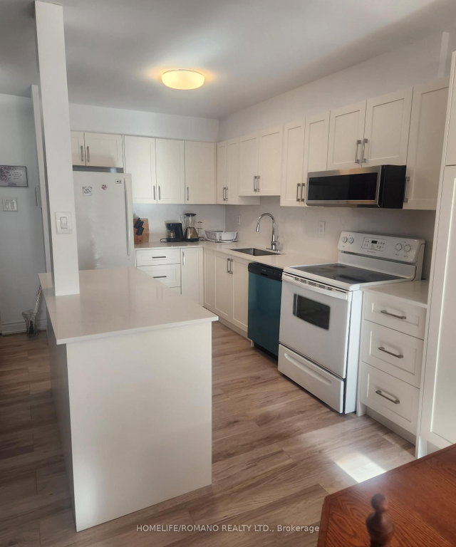517 - 360 Ridelle Avenue W, York | Leased, W8235986 | Condos.ca