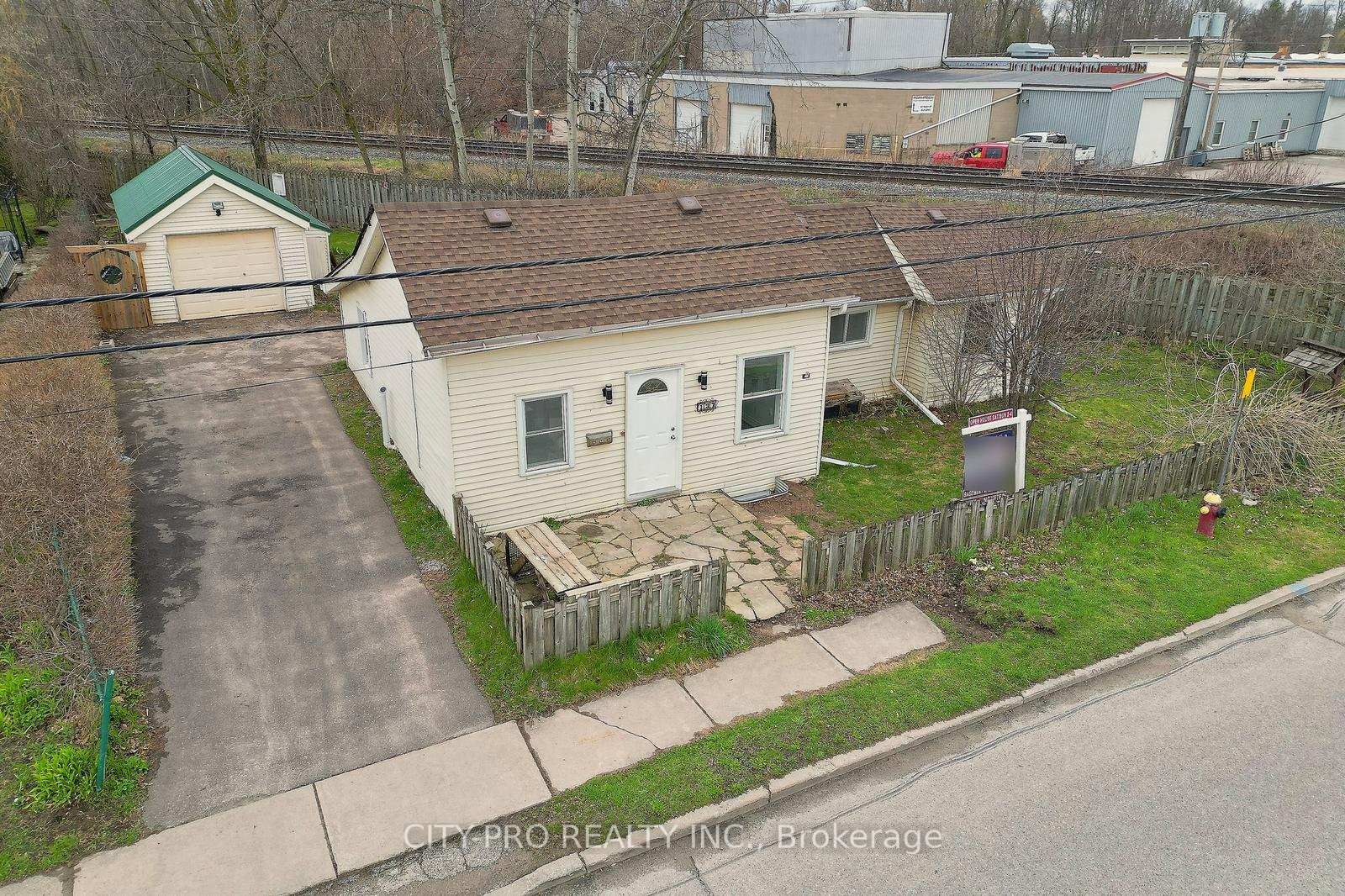 Listing Image 5
