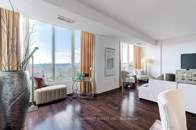 602 - 2121 Lakeshore Road