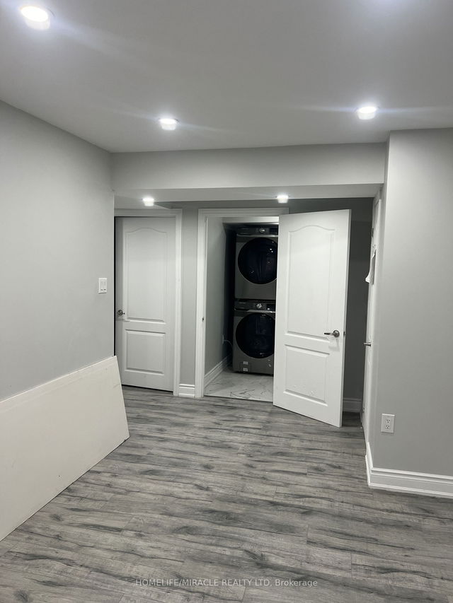870 Mcewan Drive