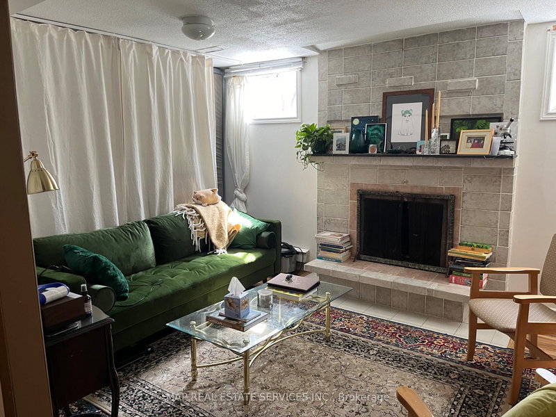 Bsmt. - 36 Ovida Ave, Toronto, M9B 1E1 | Image 3