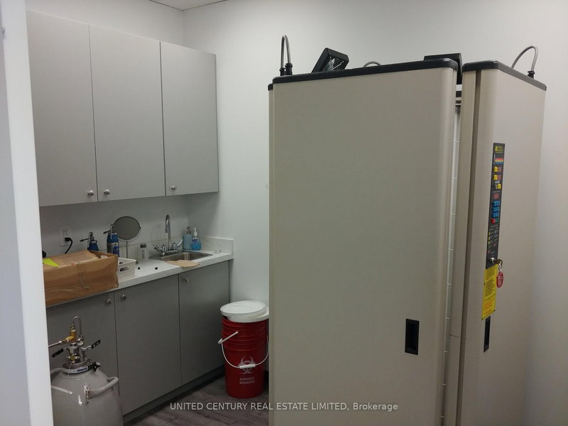 419 - 3075 Hospital Gate, Oakville, L6M 1M1 | Image 3