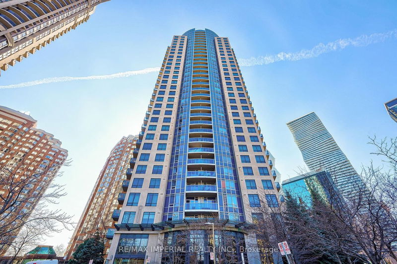 home for lease on 2008-330 Burnhamthorpe Road W
