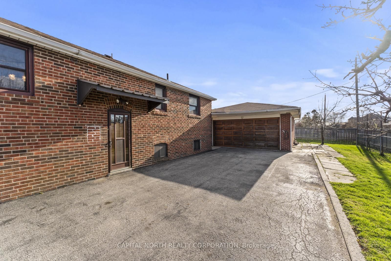Listing Image 26