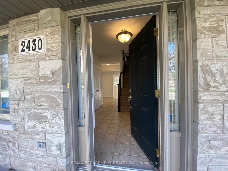 2430 Second St, Burlington, L7R 3K1 | Image 3