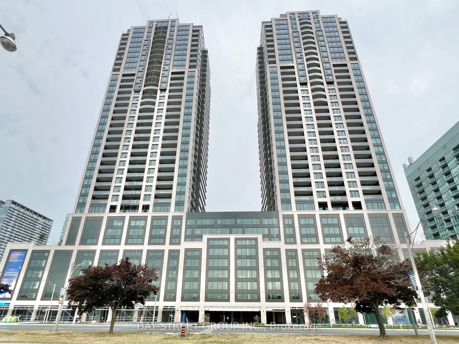 Listing Image 0