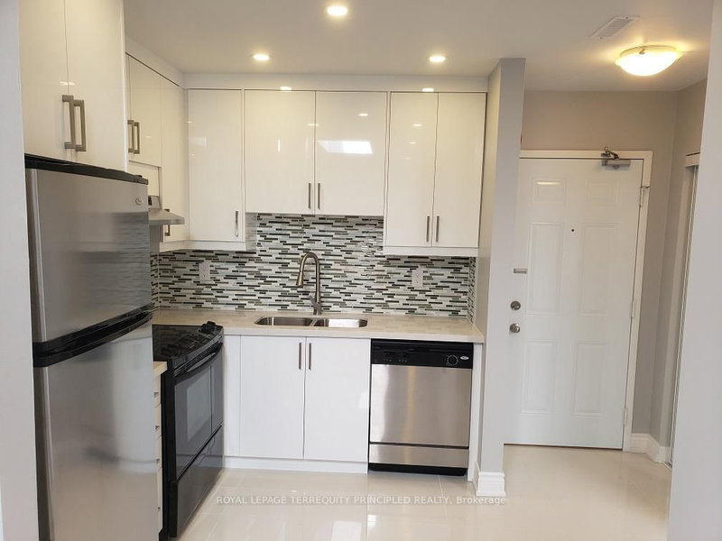 3 - 379 Jane St, Toronto, M6S 3Z3 | Image 2