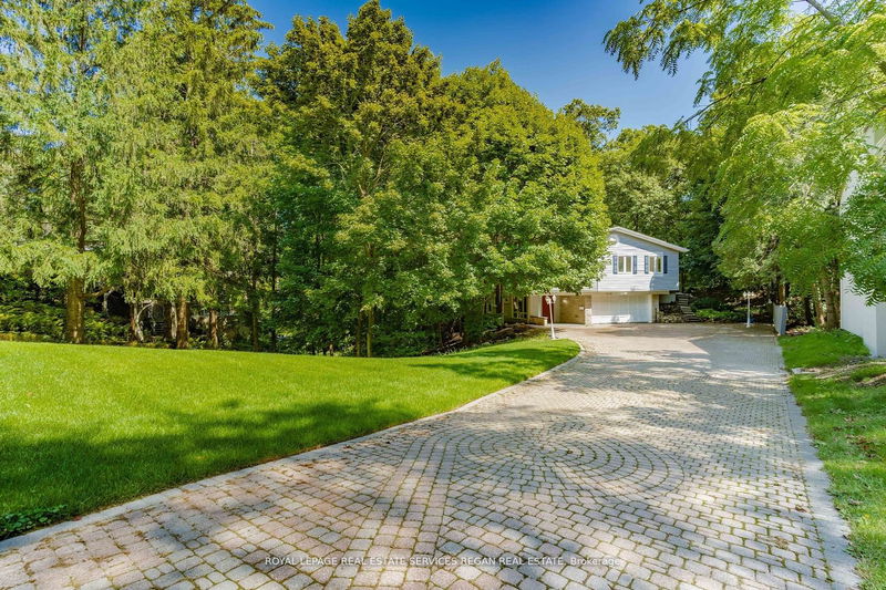 home for sale on 1113 Greenoaks Drive