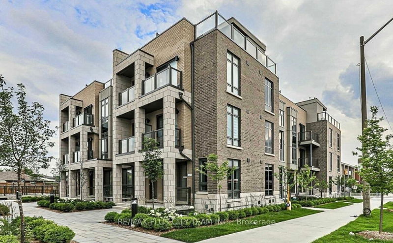home for lease on 66-721 Lawrence Avenue W