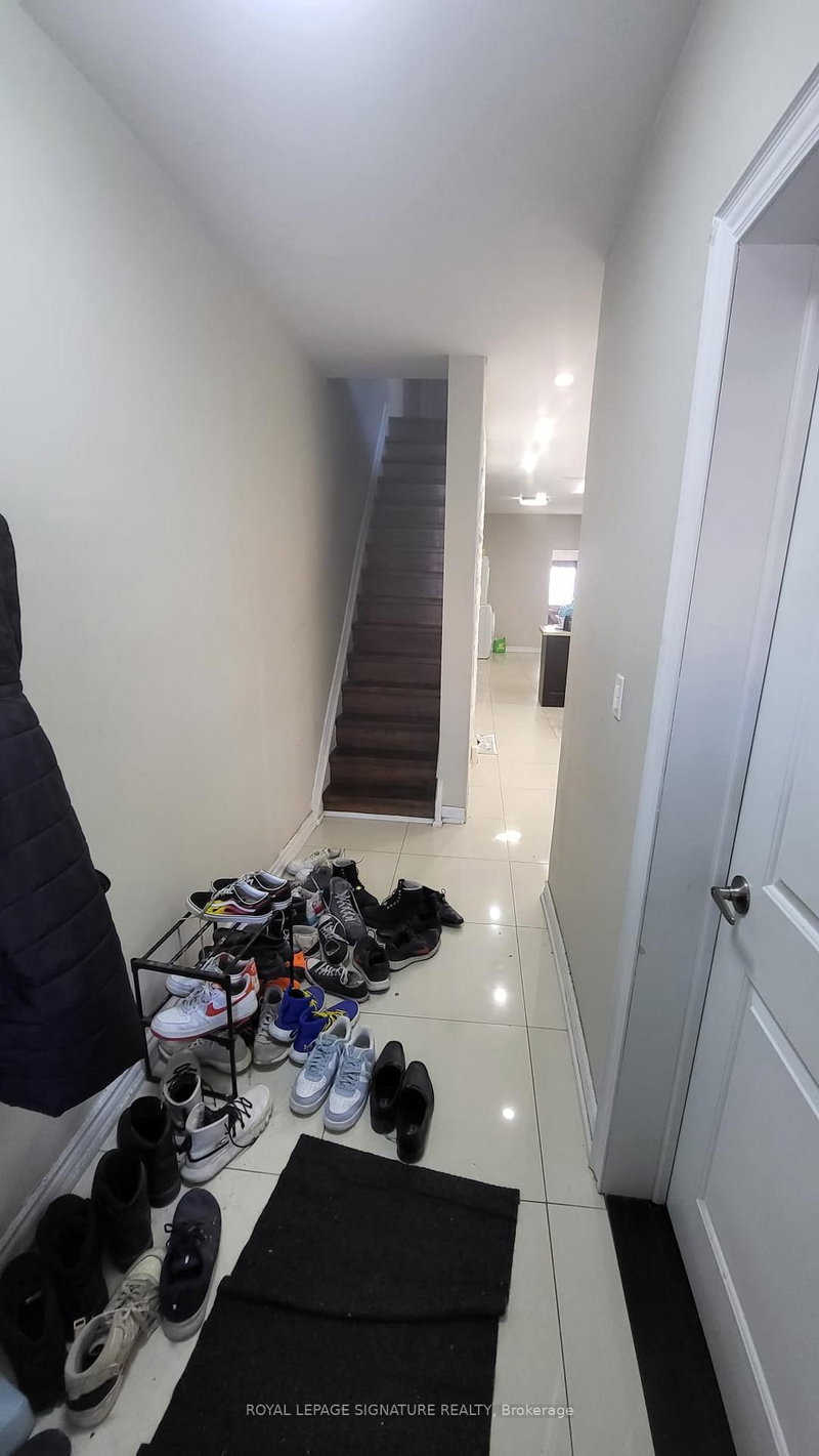 1168 Dufferin St, Toronto, M6H 4B9 | Image 2