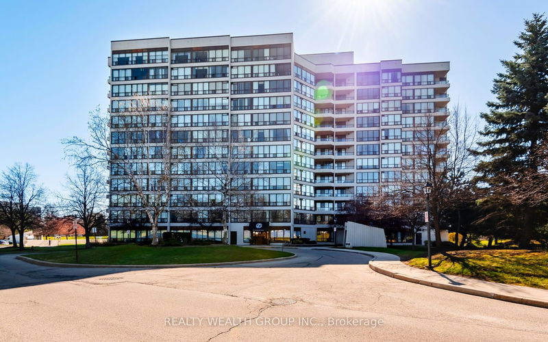 home for sale on 908-10 Laurelcrest Street