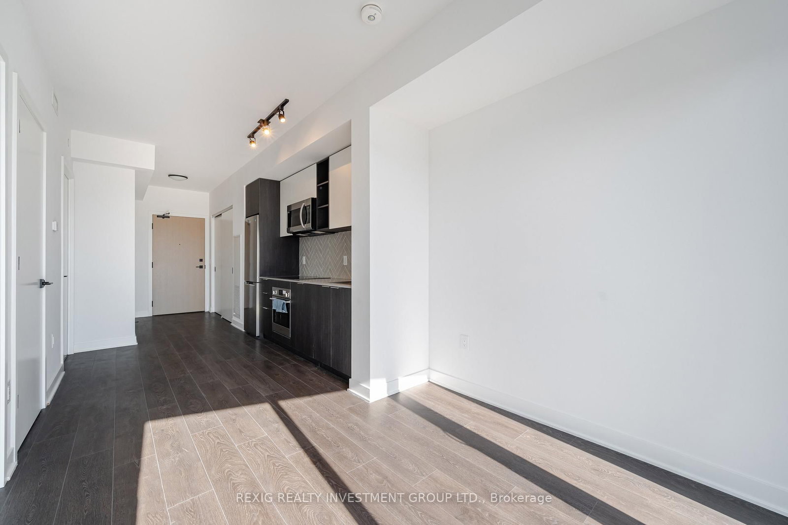 36 Zorra Street, Unit 2111 - Photo 11