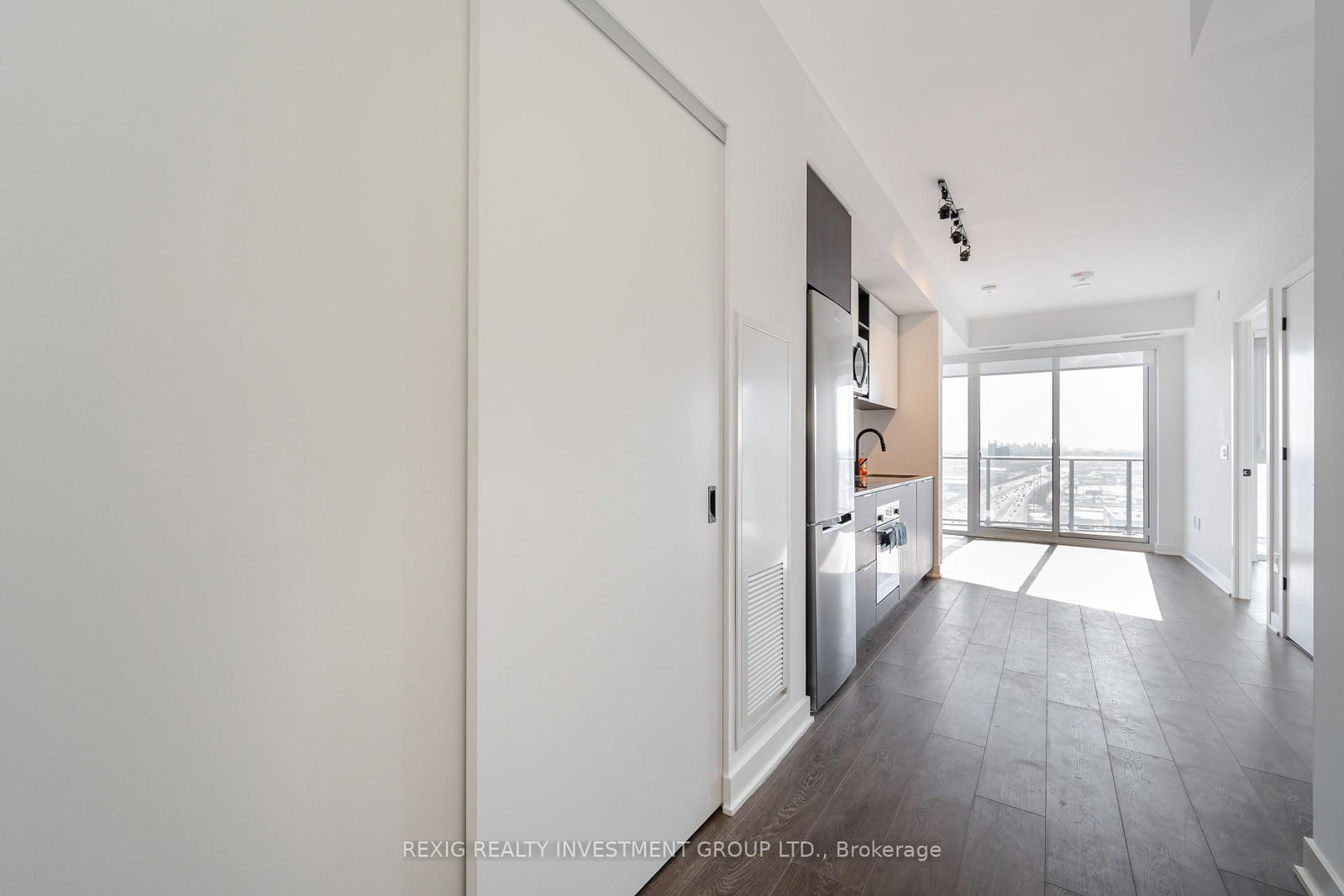 36 Zorra Street, Unit 2111 - Photo 4