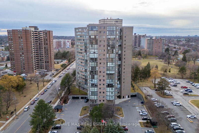 home for sale on 1401-40 Richview Road