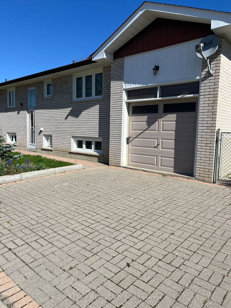 home for lease on Bsment-49 Dundee Drive