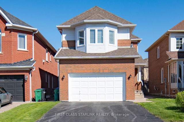 2576 Strathmore Crescent