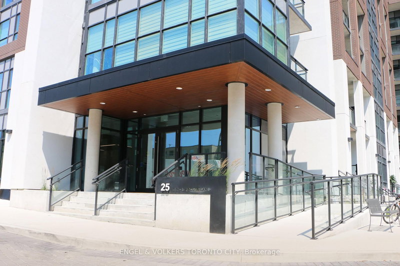 811 - 25 Neighbourhood Lane, Toronto, M8Y 0C4 | Image 2