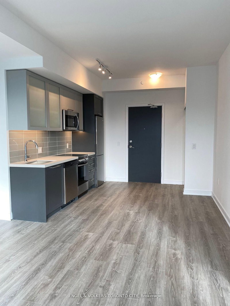 811 - 25 Neighbourhood Lane, Toronto, M8Y 0C4 | Image 3